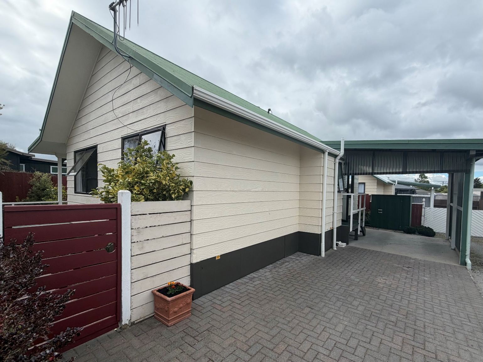 2/153 Spa Road, Central - pre-release property photo